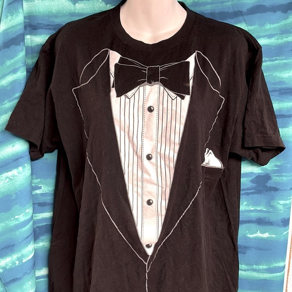 Tuxedo tee!! Super fun to wear only worn one Time - Picture 1 of 2
